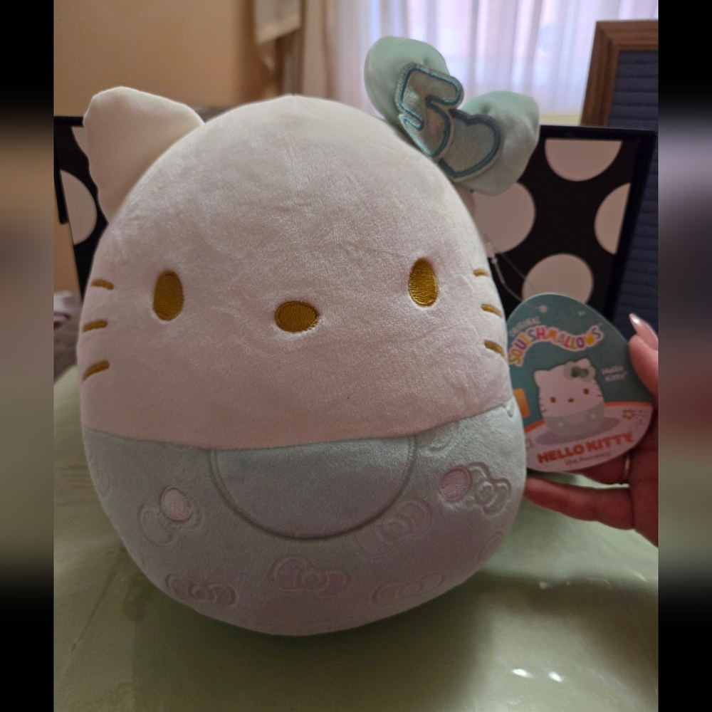 🐱Hello Kitty Squishmallow🐱
